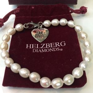 pearl bracelet “I Am Loved” Locket